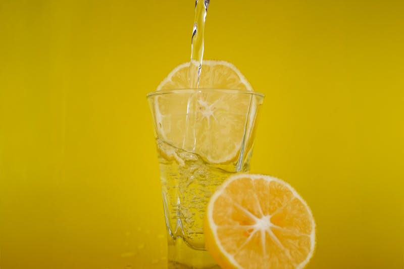 Italian sparkling water with lemon slices